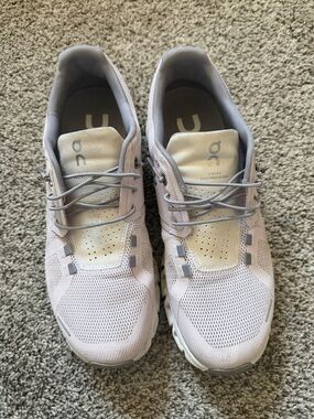 On Running Cloud Sneakers in Light Purple